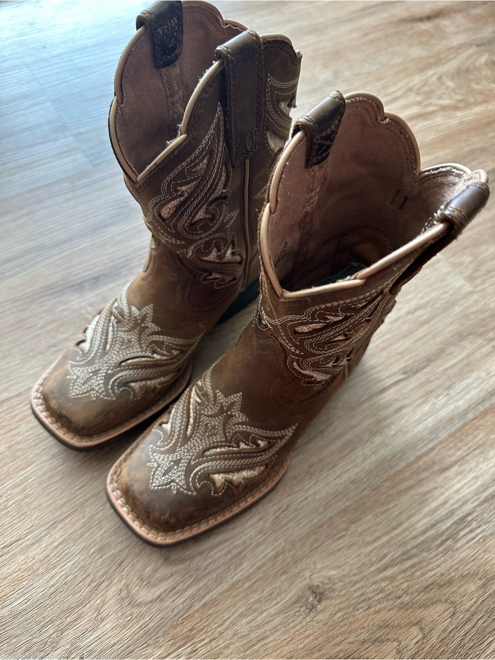Ariat Brown Embroidered Lace-Up Western Boots Size 11